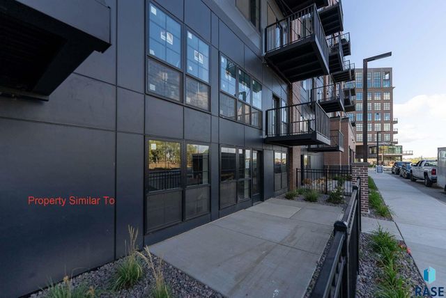 151 E 4th Pl Unit 101, Sioux Falls, SD 57104