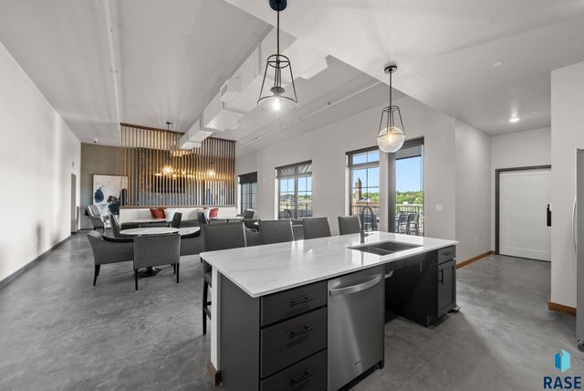 151 E 4th Pl Unit 101, Sioux Falls, SD 57104