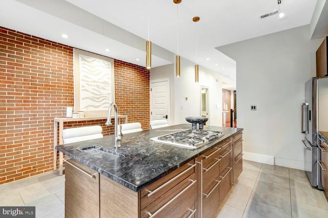 1342 W ST NW, Washington, DC 20009