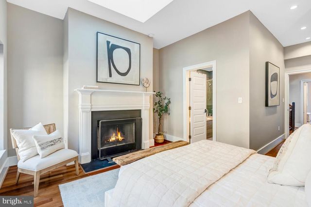 1342 W ST NW, Washington, DC 20009