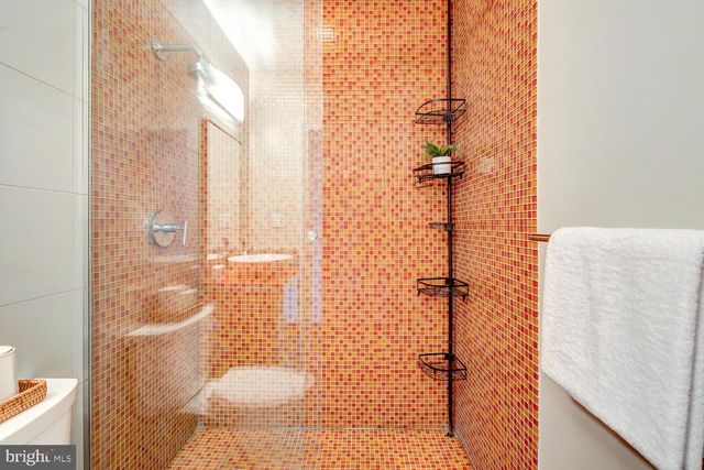 1342 W ST NW, Washington, DC 20009