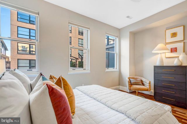 1342 W ST NW, Washington, DC 20009