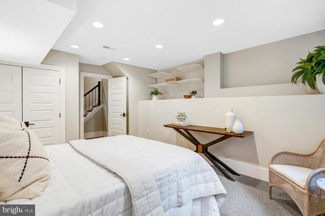 1342 W ST NW, Washington, DC 20009