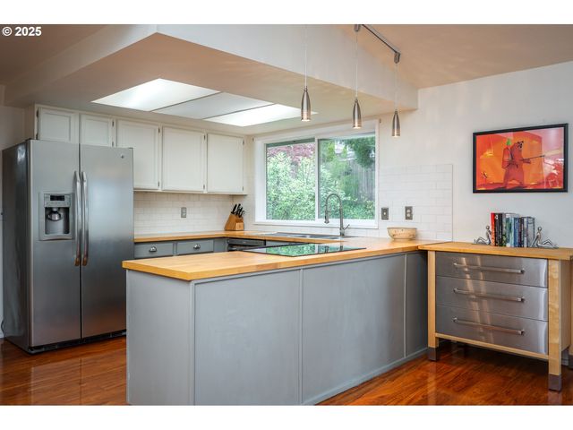 11505 Sw TERRACE TRAILS Dr, Portland, OR 97223