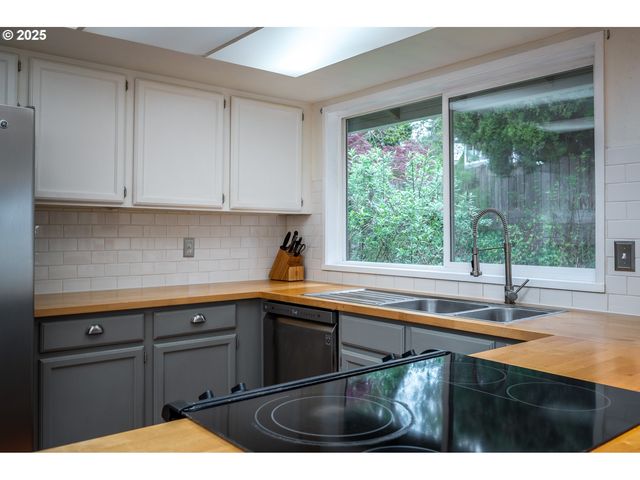 11505 Sw TERRACE TRAILS Dr, Portland, OR 97223