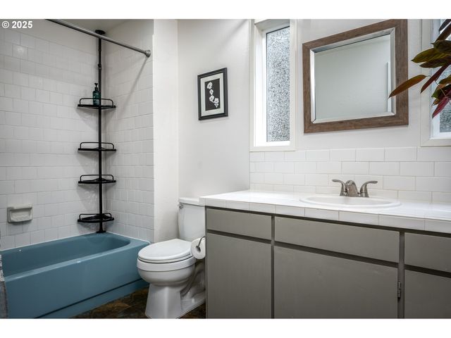 11505 Sw TERRACE TRAILS Dr, Portland, OR 97223