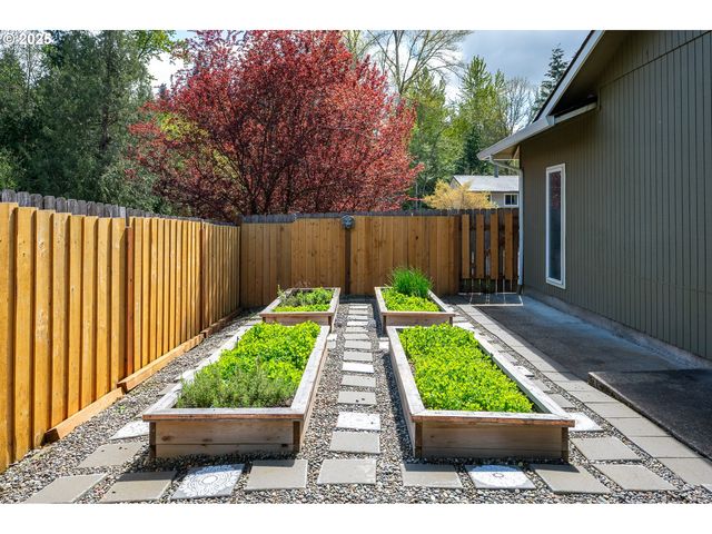 11505 Sw TERRACE TRAILS Dr, Portland, OR 97223