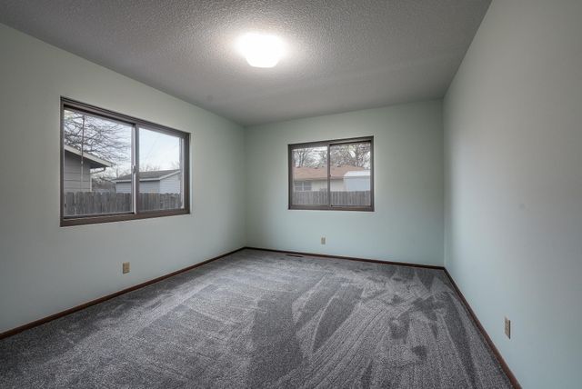 509 W 13th Ave, El Dorado, KS 67042