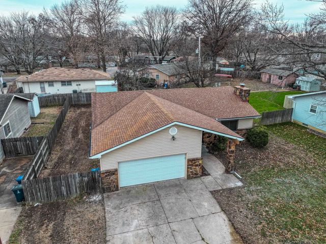 509 W 13th Ave, El Dorado, KS 67042