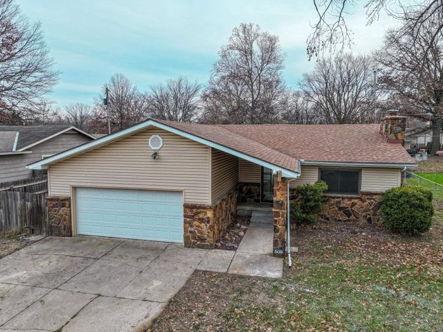 509 W 13th Ave, El Dorado, KS 67042