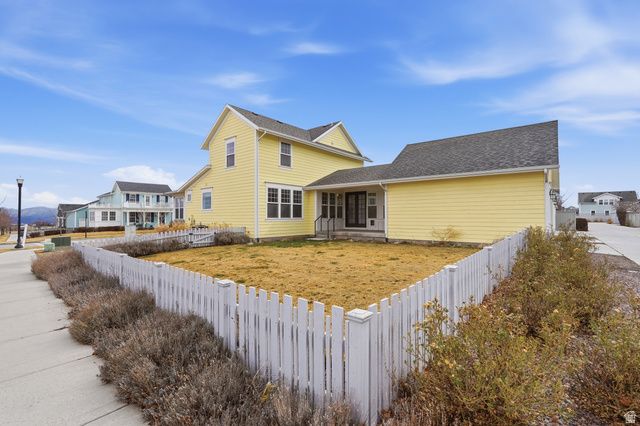 10328 S YELLOW KNIFE WAY, South Jordan, UT 84009