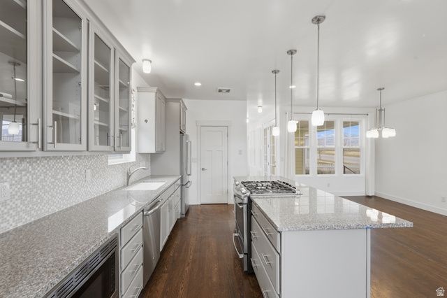 10328 S YELLOW KNIFE WAY, South Jordan, UT 84009