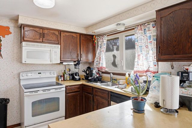 N4667 County Road A, Oxford, WI 53952