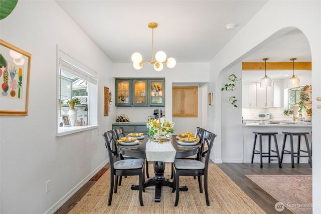 6533 20th Avenue NE, Seattle, WA 98115