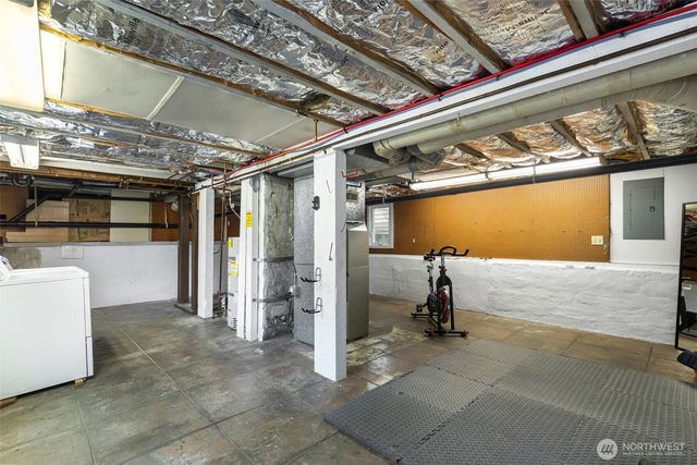 6533 20th Avenue NE, Seattle, WA 98115