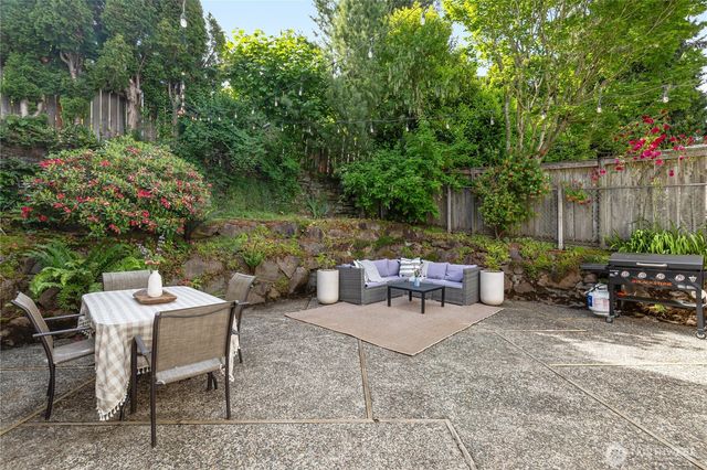 6533 20th Avenue NE, Seattle, WA 98115