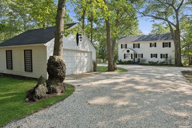 970 Trumans Path, East Marion, NY 11939