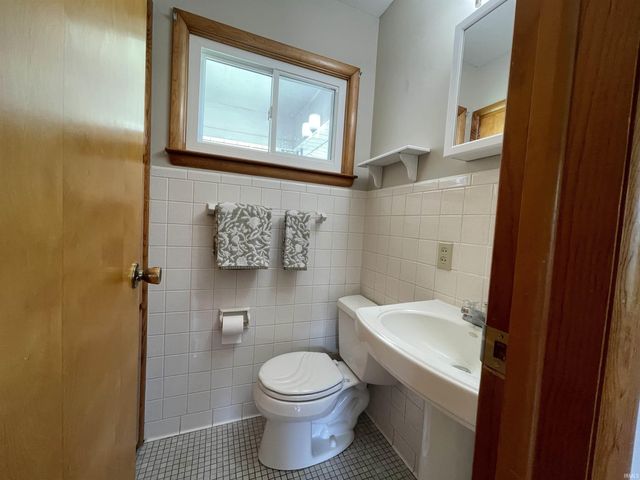 8600 Vann Road, Newburgh, IN 47630