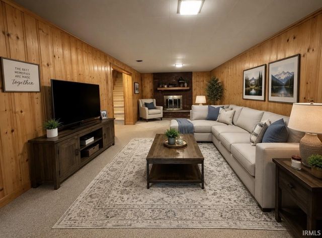 8600 Vann Road, Newburgh, IN 47630