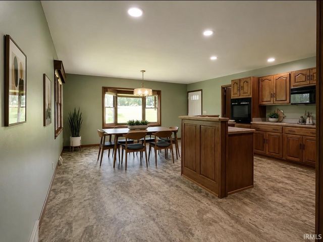8600 Vann Road, Newburgh, IN 47630