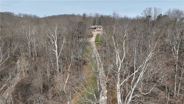 1950 Sams Creek Road, Mineral Wells, WV 26150