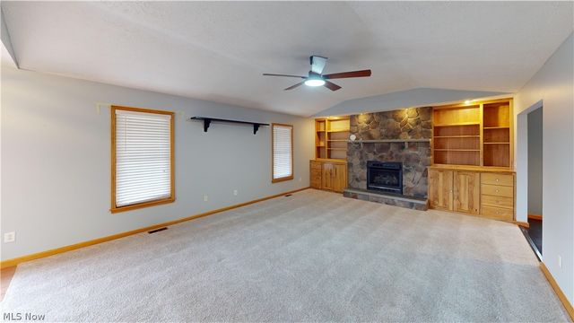 1950 Sams Creek Road, Mineral Wells, WV 26150