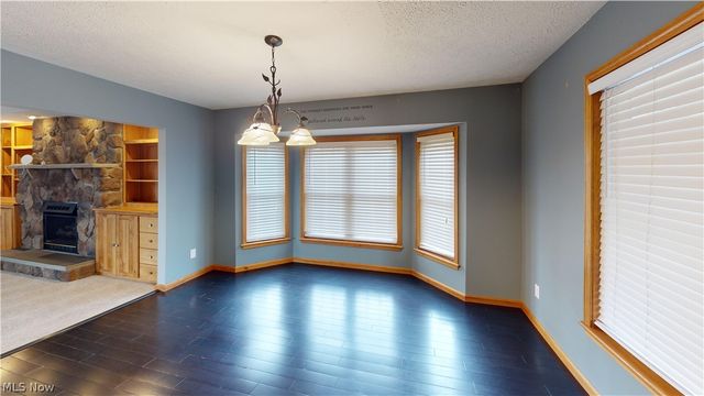 1950 Sams Creek Road, Mineral Wells, WV 26150