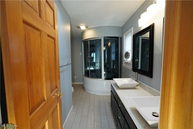 1950 Sams Creek Road, Mineral Wells, WV 26150