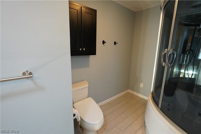 1950 Sams Creek Road, Mineral Wells, WV 26150