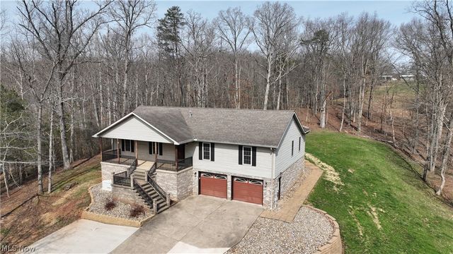 1950 Sams Creek Road, Mineral Wells, WV 26150