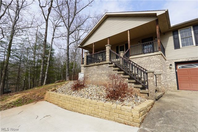 1950 Sams Creek Road, Mineral Wells, WV 26150