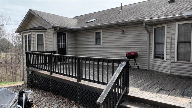 1950 Sams Creek Road, Mineral Wells, WV 26150