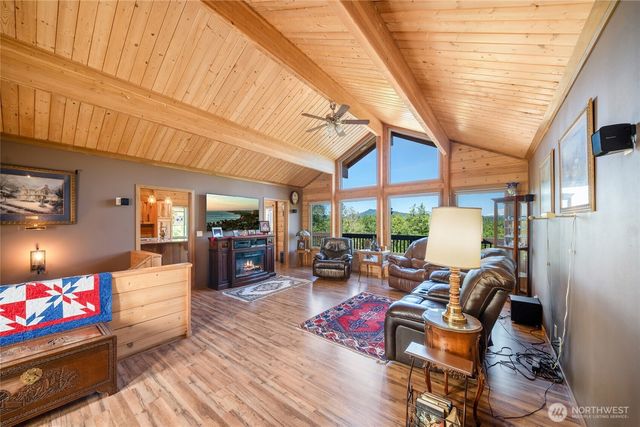 2132 W 8th Street, Bucoda, WA 98530
