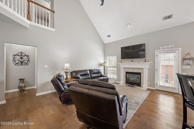16513 Taunton Vale Rd, Louisville, KY 40245