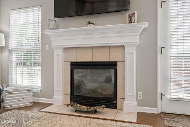 16513 Taunton Vale Rd, Louisville, KY 40245