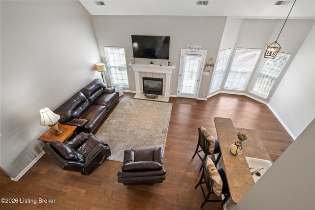 16513 Taunton Vale Rd, Louisville, KY 40245