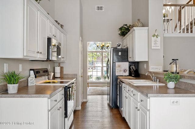 16513 Taunton Vale Rd, Louisville, KY 40245