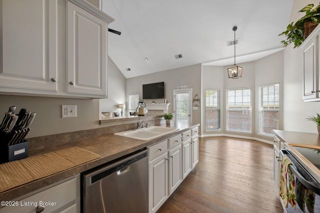 16513 Taunton Vale Rd, Louisville, KY 40245