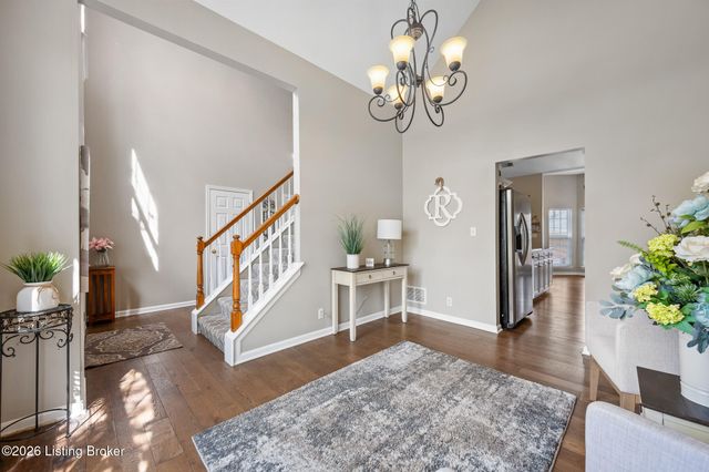 16513 Taunton Vale Rd, Louisville, KY 40245