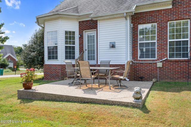 16513 Taunton Vale Rd, Louisville, KY 40245