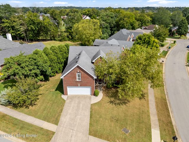 16513 Taunton Vale Rd, Louisville, KY 40245