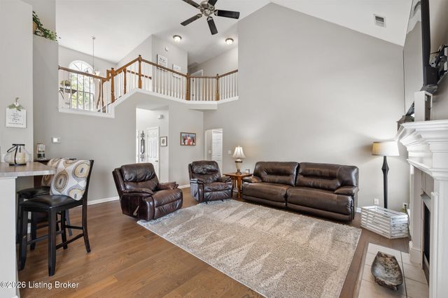 16513 Taunton Vale Rd, Louisville, KY 40245