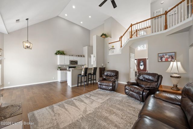 16513 Taunton Vale Rd, Louisville, KY 40245