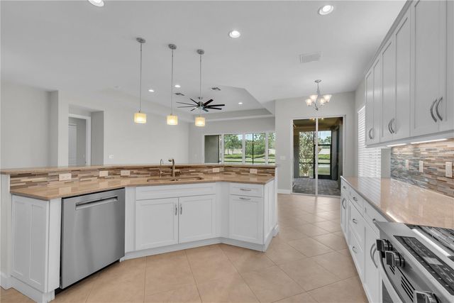 4908 GRAND BANKS DRIVE, Wimauma, FL 33598