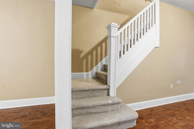 718 YORK ST, York, PA 17403