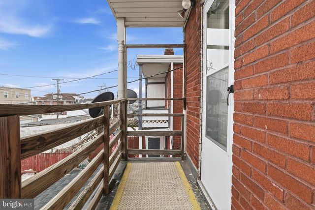 718 YORK ST, York, PA 17403