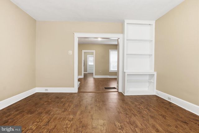 718 YORK ST, York, PA 17403