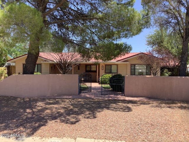301 N BOWIE Avenue, Willcox, AZ 85643