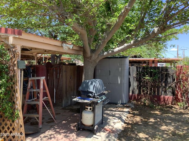 301 N BOWIE Avenue, Willcox, AZ 85643