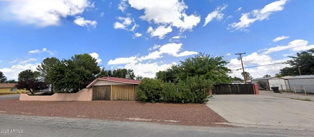 301 N BOWIE Avenue, Willcox, AZ 85643